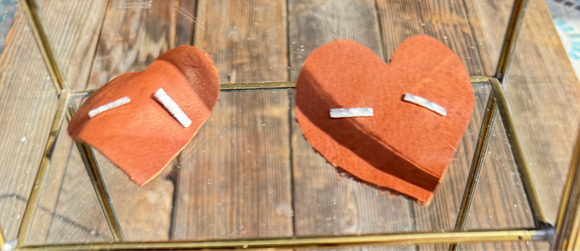 DK | tiny Bar Earrings