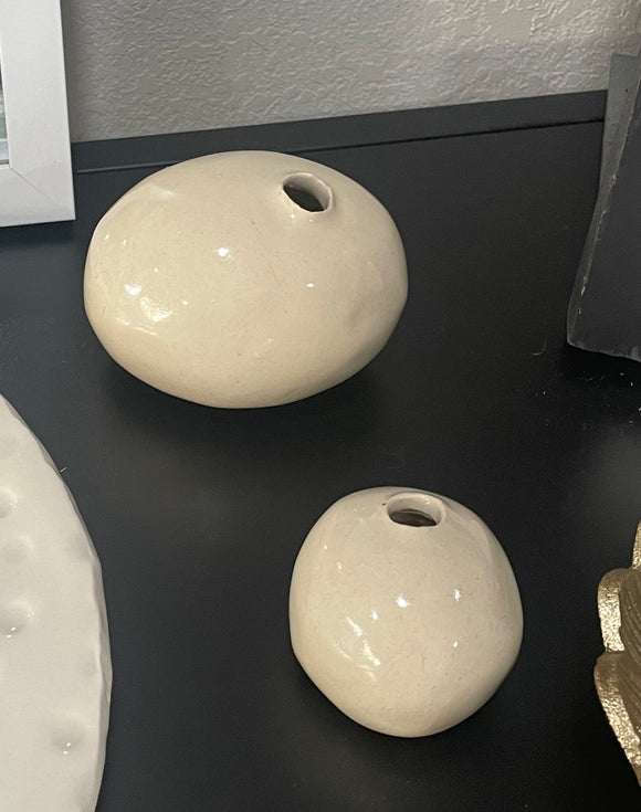 Sally Spear Pottery | Medium white pod with small hole