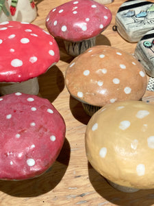 Apron Wings | Mushroom Large