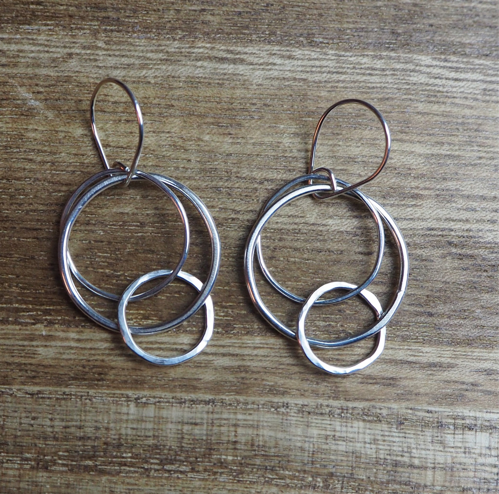 イヤリング SILVER KEY AND TAG EARRINGS イヤリング SILVER KEY AND TAG EARRINGS tag and key earrings