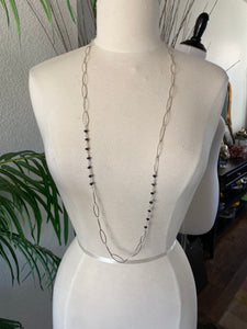 DK | Made to order: Handmade chain with sapphire beads wire wrapped